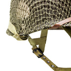 Casque complet parachutiste version Battle Battered 506th PIR Market Garden vue en gros plan des A Yokes type Westinghouse