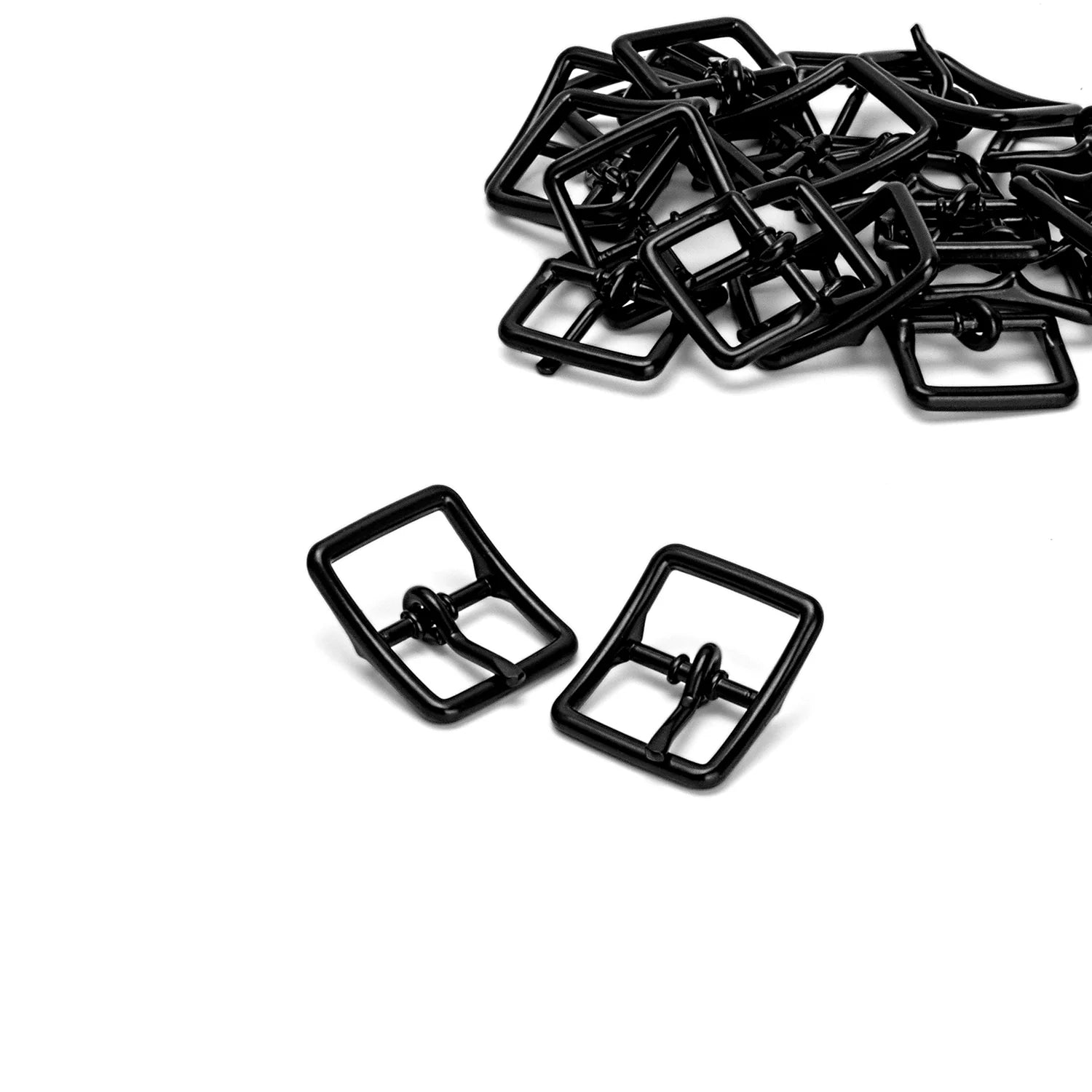 Boucle pour A Yokes parachutiste US M1, pour liner sous casque US M1 version parachutiste vue par pair.