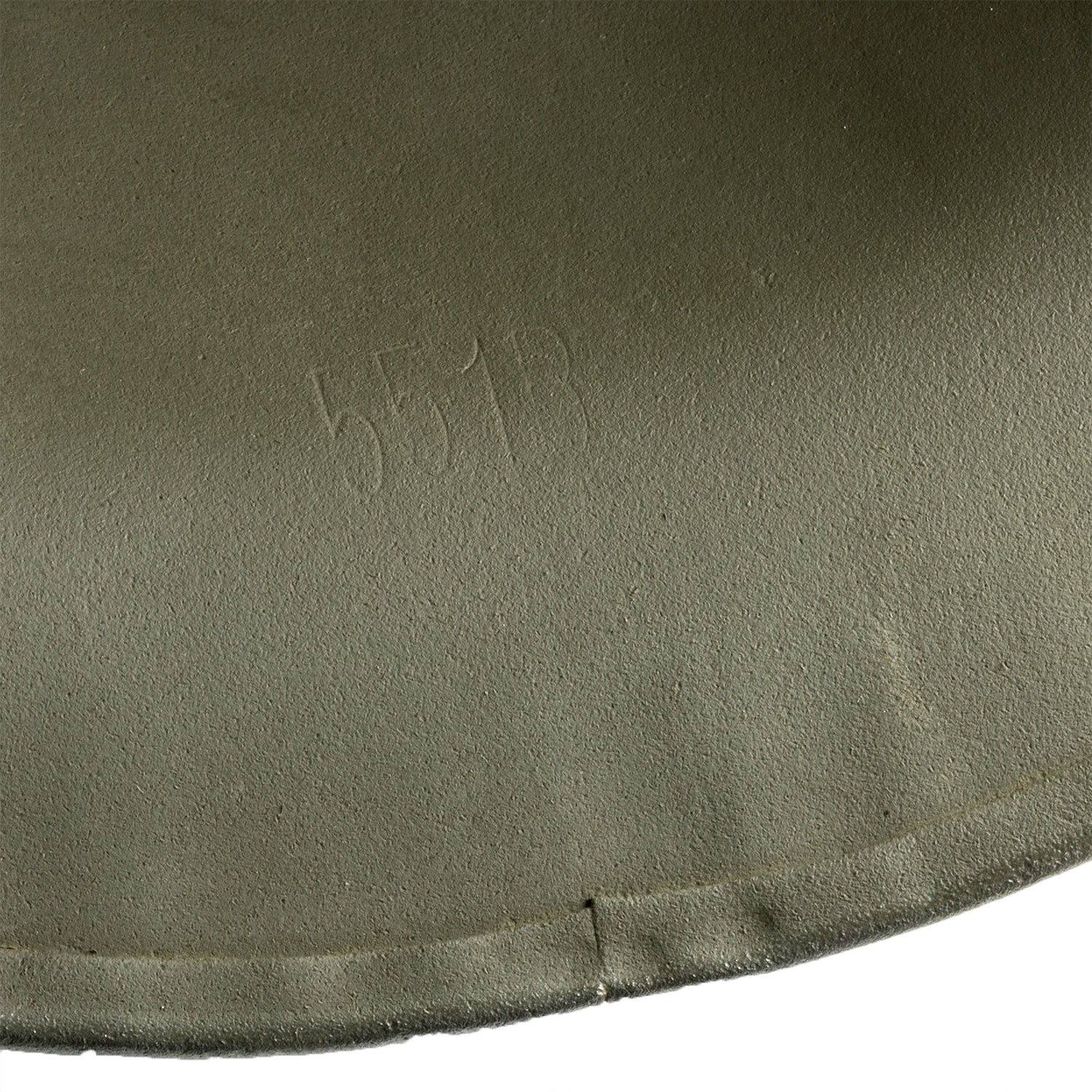 Casque Complet Infanterie McCrod 551B - Liner Capac - 2nd Ranger Battalion 1st Lt gros plan du numéro de lot ou heat stamp de la coque.