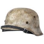 "Battle Battered" Stahlhelm M42 Wintertarnung "Battle Battered" Stahlhelm M42 Wintertarnung - Mon Casque M1