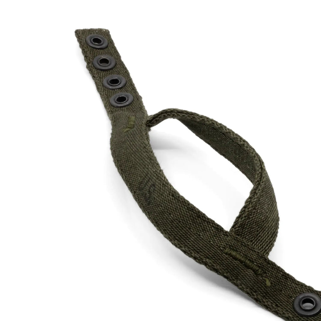 Mentonnière en tissu pour sous casque parachutiste M1 après guerre avec marquage US vue de profil