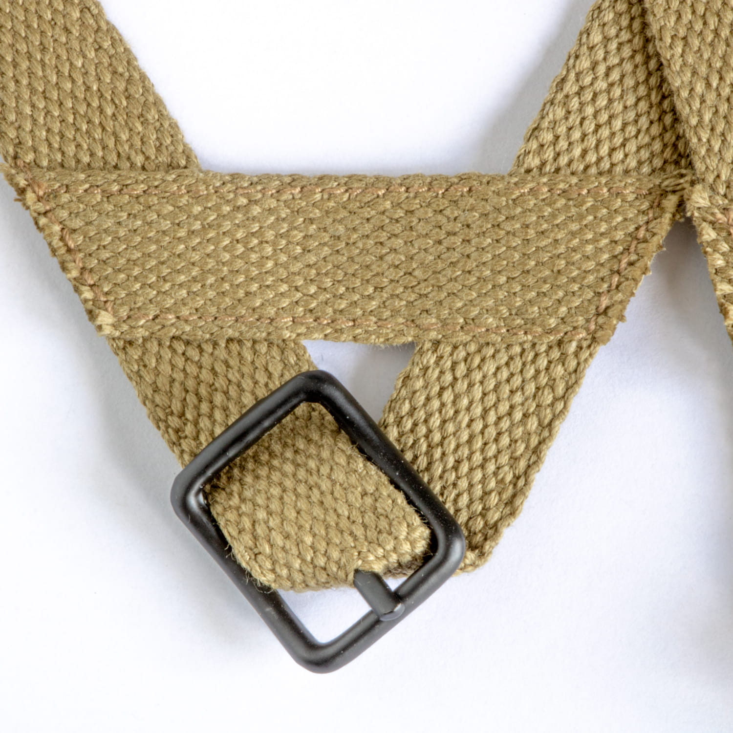 A Yokes type Inland couleur OD#3 pour sous casque parachutiste WW2 gros plan 1