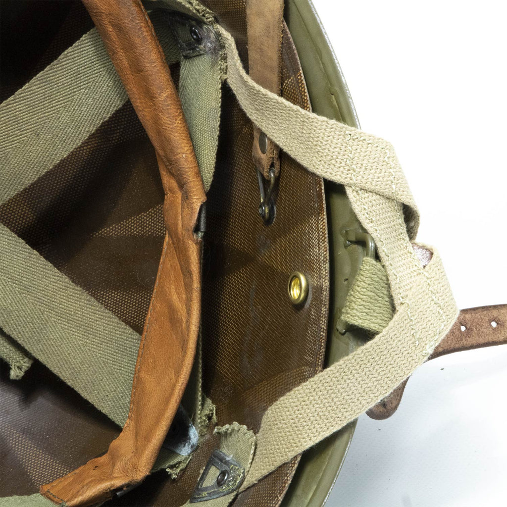 Battle Battered 551th PIR pates fixes et liner fibre vue du liner en fibre et de son bouton pression