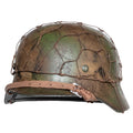 Vue 3/4 2 du casque Allemand Stahlhelm M40 Battle Battered 2 ton Normandie