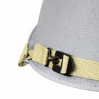 Coque de casque US M1 US Navy USN gros plan sur la jugulaire