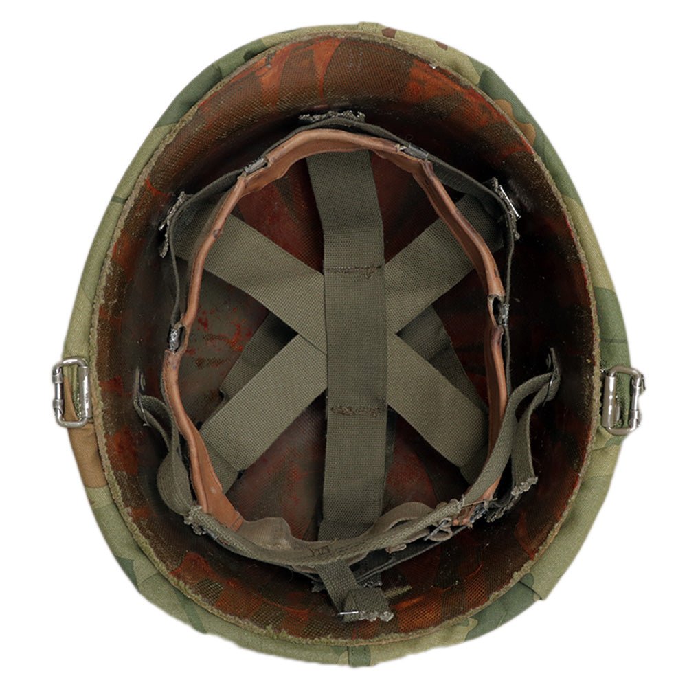 Casque Complet US M1 Vietnam avec son couvre casque Mitchell vue intérieure du liner
