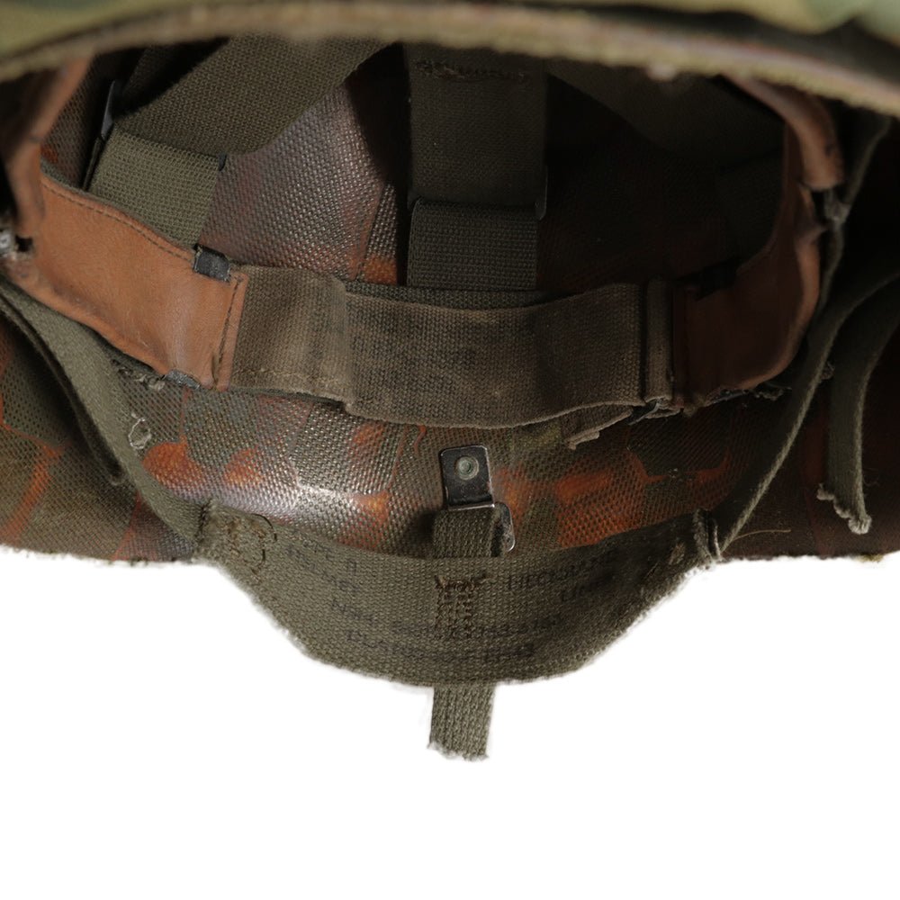Casque Complet US M1 Vietnam avec son couvre casque Mitchell vue intérieure du liner - 2