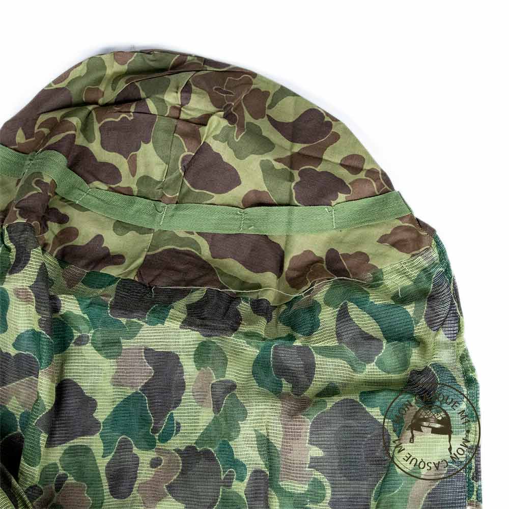 Partie droite du couvre casque moustiquaire camouflé USMC