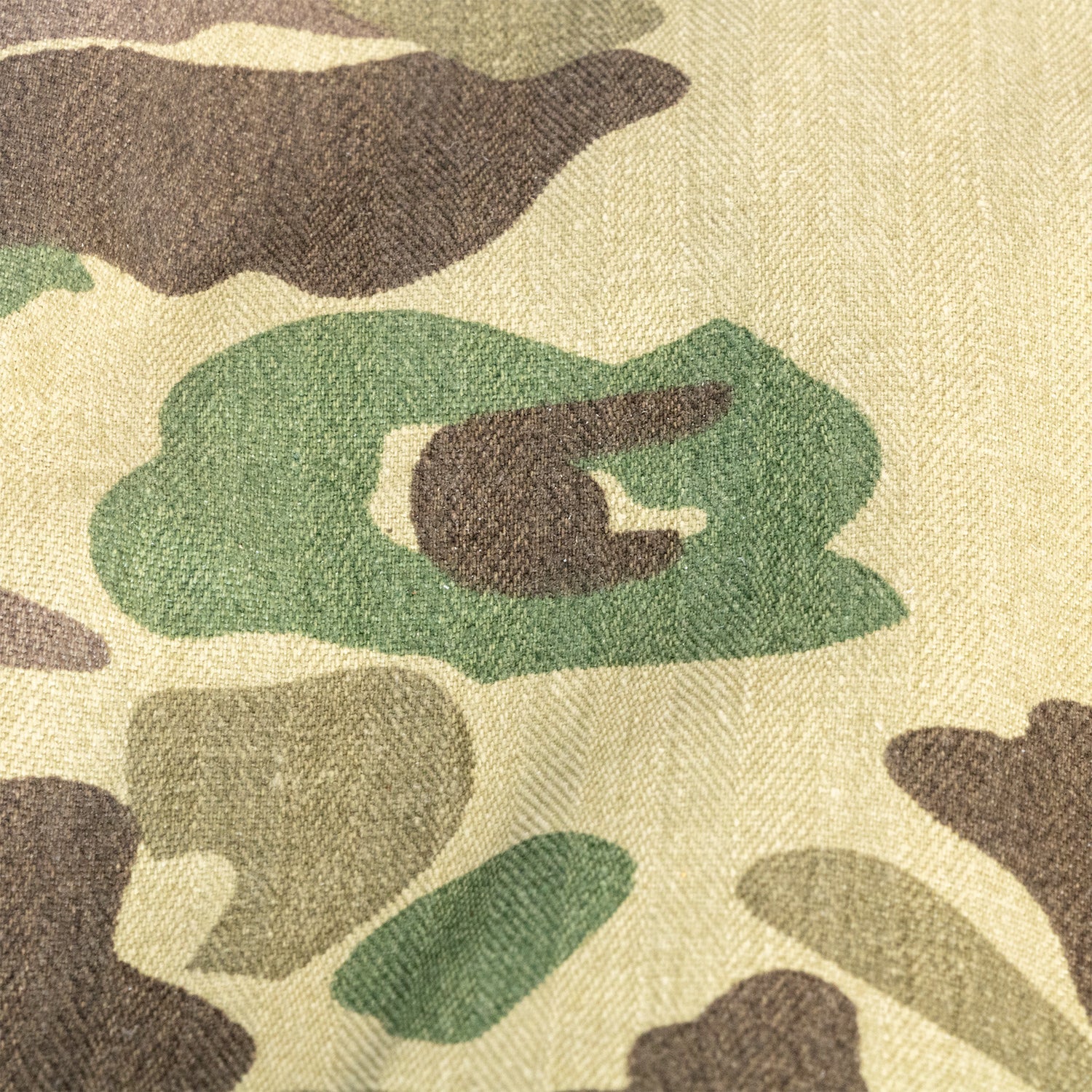 Couvre-casque USMC Type 1 des marines US reversible en toile HBT gros plan de la toile HBT