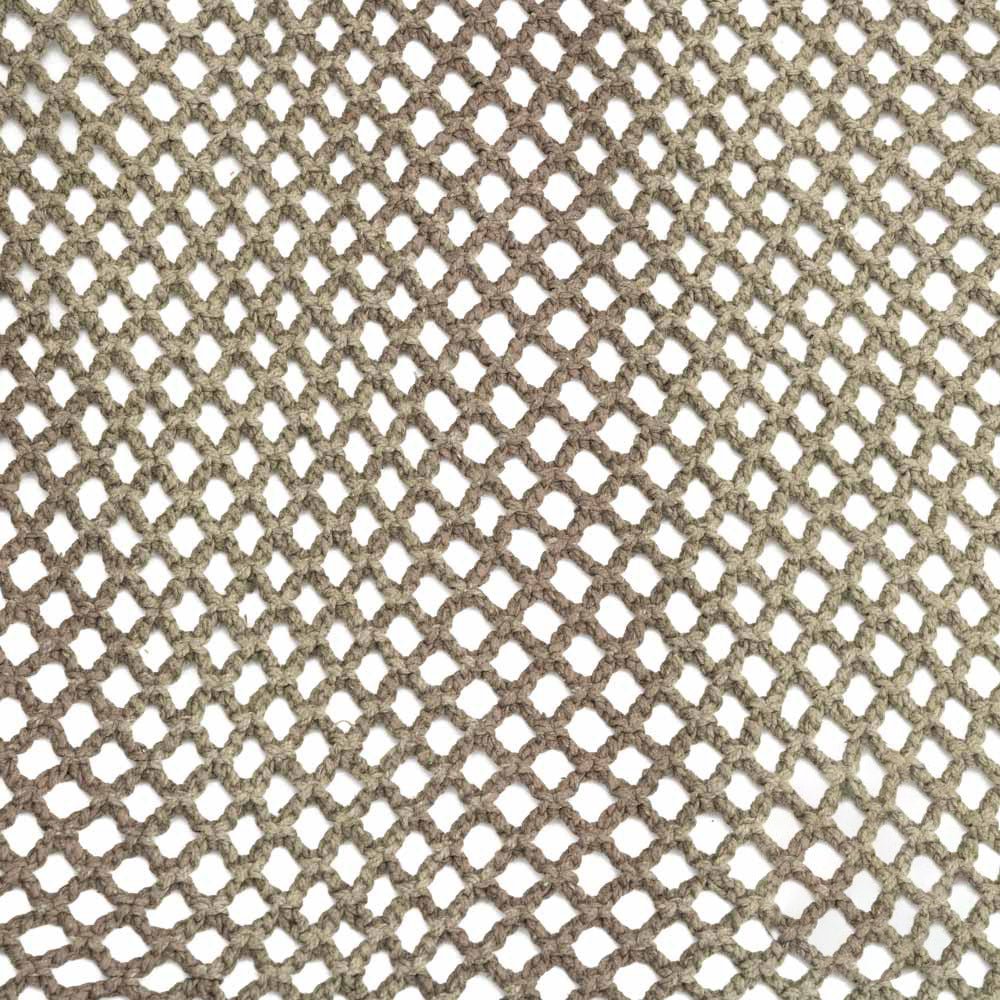 Gros plan des mailles du filet crevette pour casque US WW2