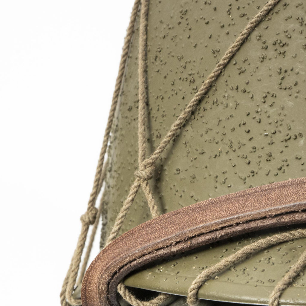 Filet Grandes Mailles OD#3 gros plan sur les mailles monté sur le casque US M1