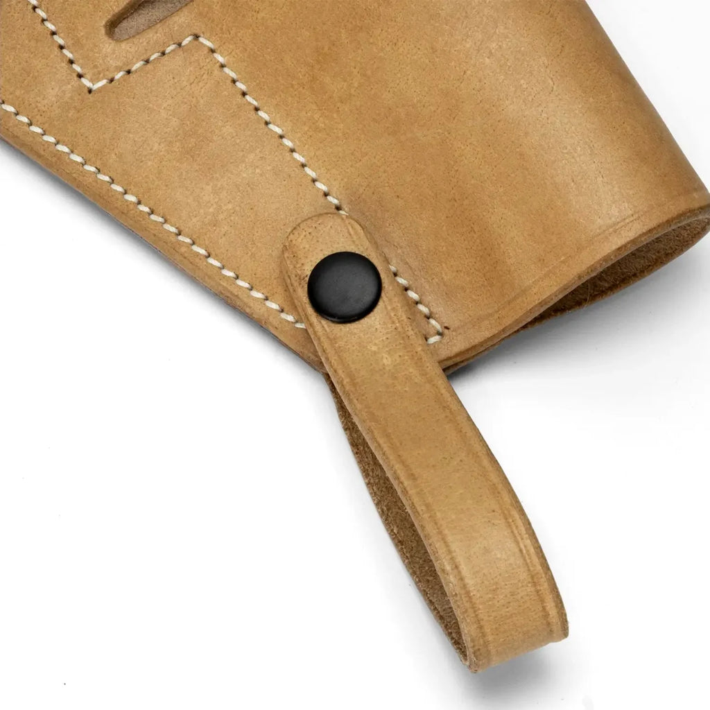 Holster de poitrine M3 pour colt .45  gros plan de la boucle basse de passant de ceinturon.