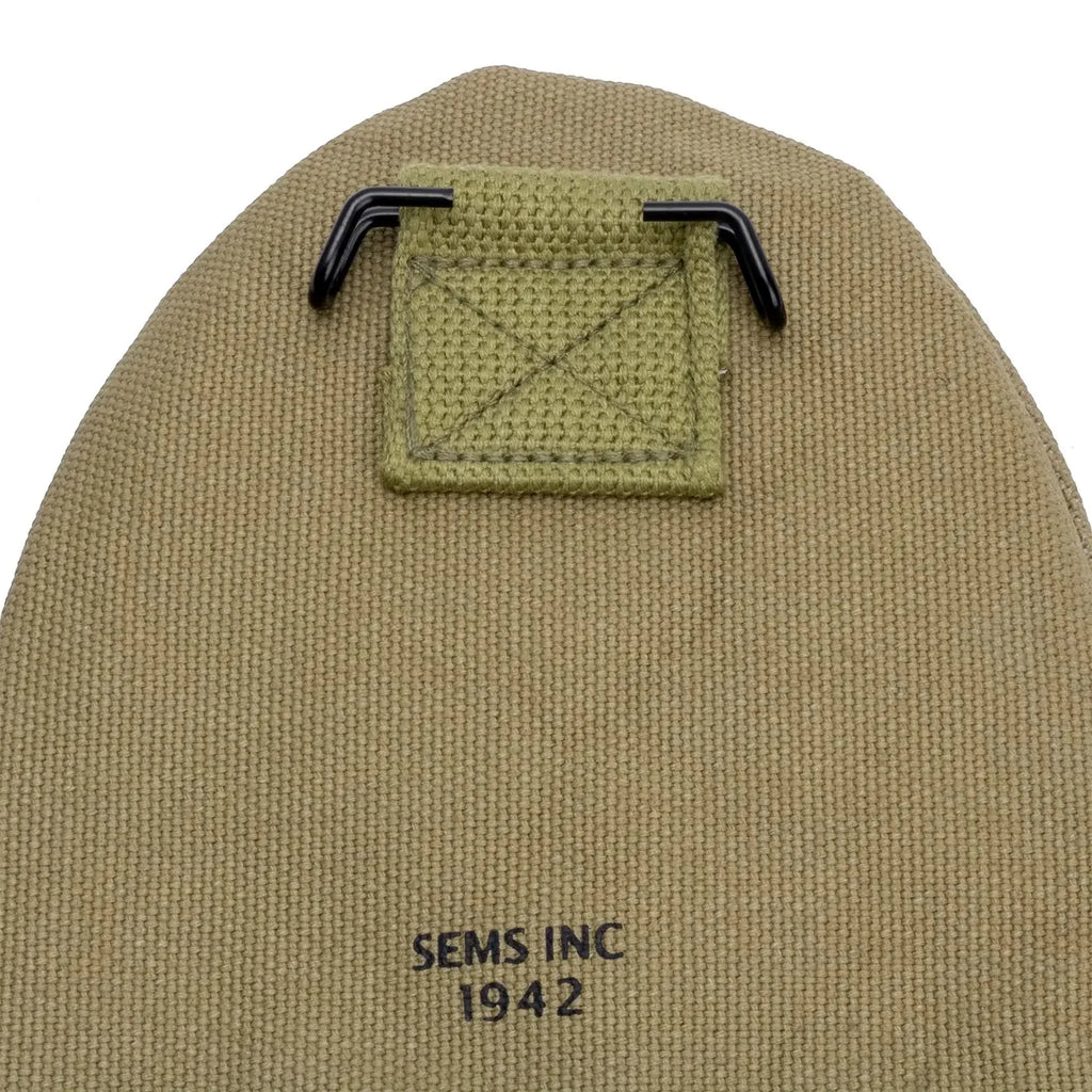 Housse de pelle M-1910 US WW2 militaria vue du crochet.