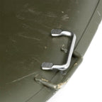 Reproduction de pontet fixe pour casque lourd US M1 à souder sur une coque de casque US M1 originale.