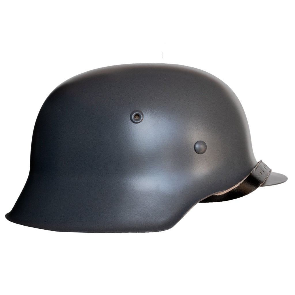 Vue de profil droit du SH 42 ou Stahlhelm 42 de l'armée allemande