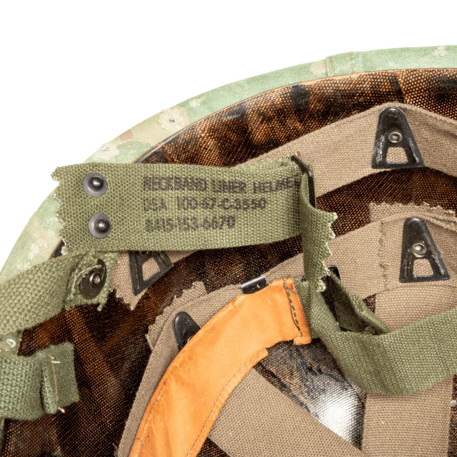 Casque Complet Vietnam Parachutiste Edition Limitée précoce vue du marquage du neck band