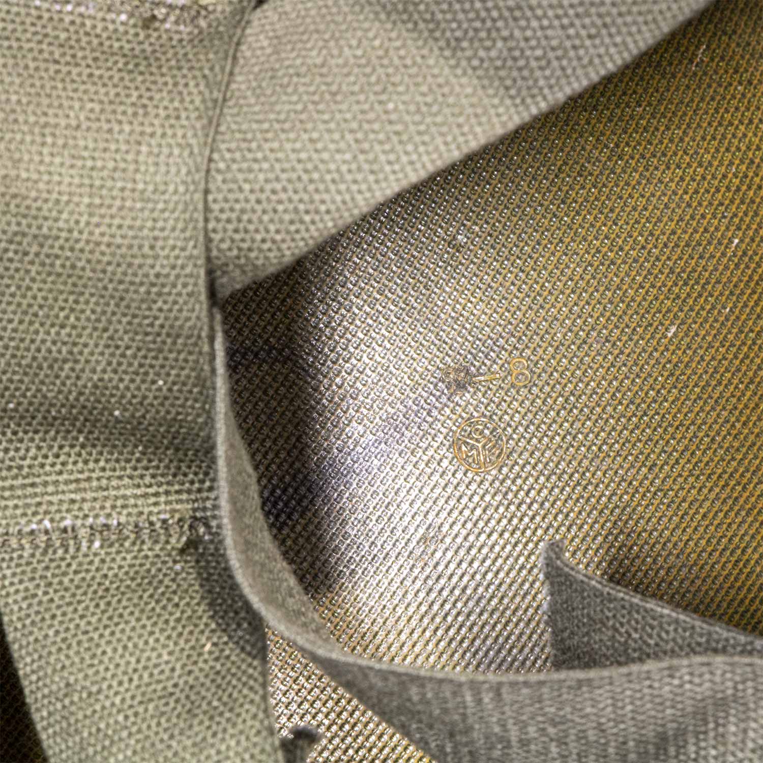 Casque Complet Vietnam US M1 The Artist fabricant fond de la bombe