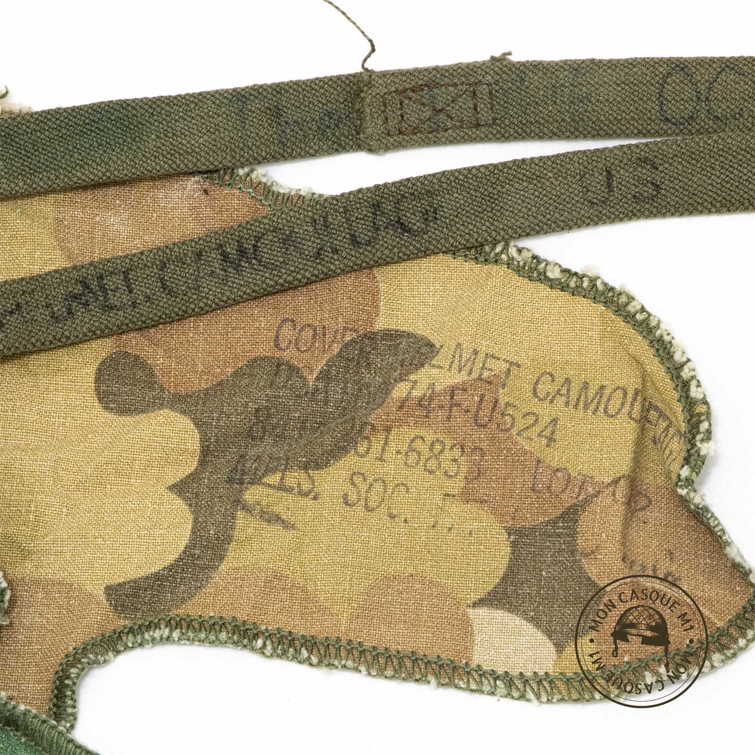 Casque US M1 Vietnam The Pacifist gros plan du marquage du couvre casque Mitchell daté de 1974