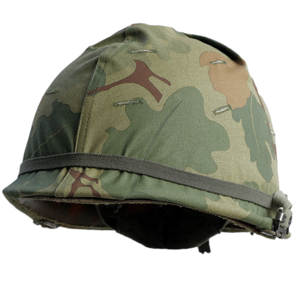 Casque Complet US M1 Vietnam avec son couvre casque Mitchell vue de face